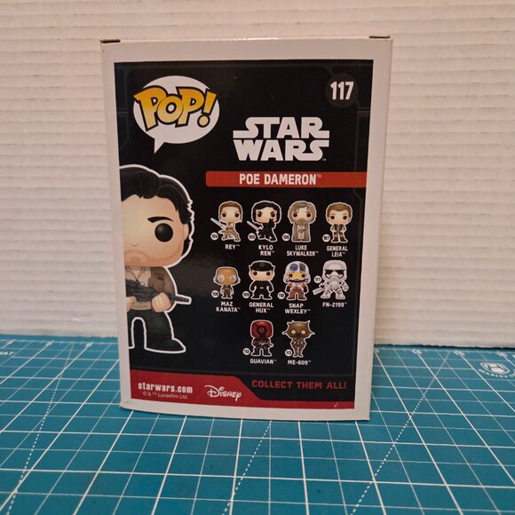 Funko POP Star Wars Poe Dameron Hot Topic 117 Vinyl Figure - Picture 3 of 6